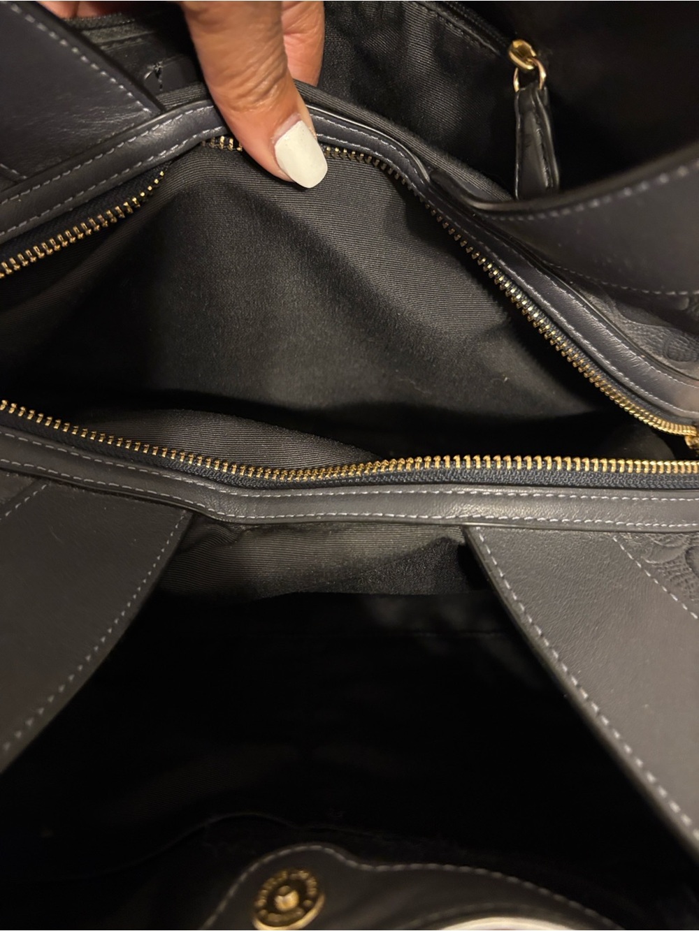 Coach Black Embossed Signature Leather Shoulder Bag - Picture 8 of 10